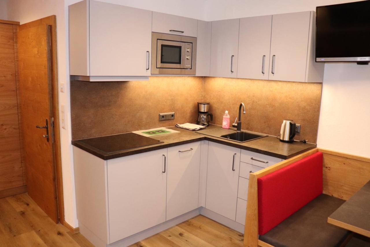 Haus Alpenflora Apartment Flirsch Luaran gambar