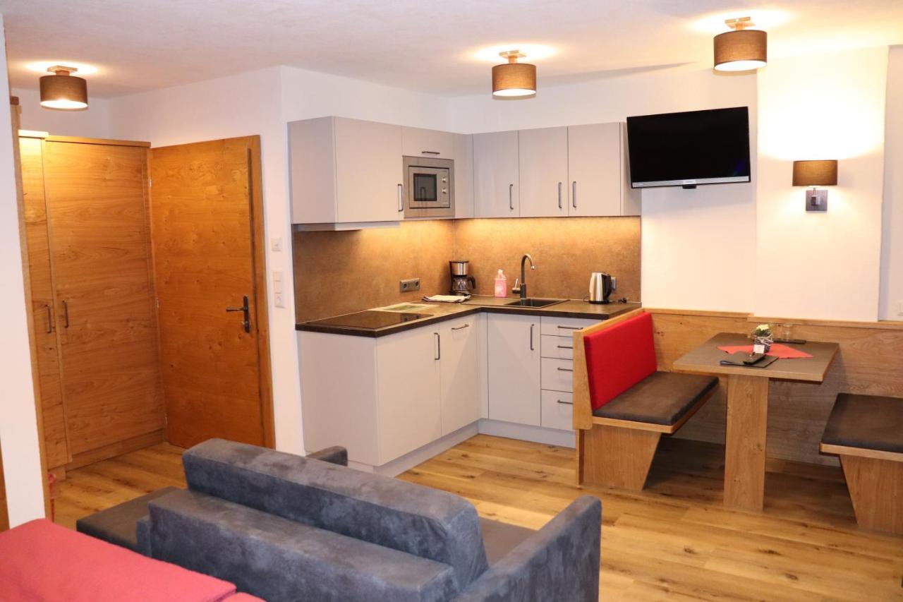 Haus Alpenflora Apartment Flirsch Luaran gambar