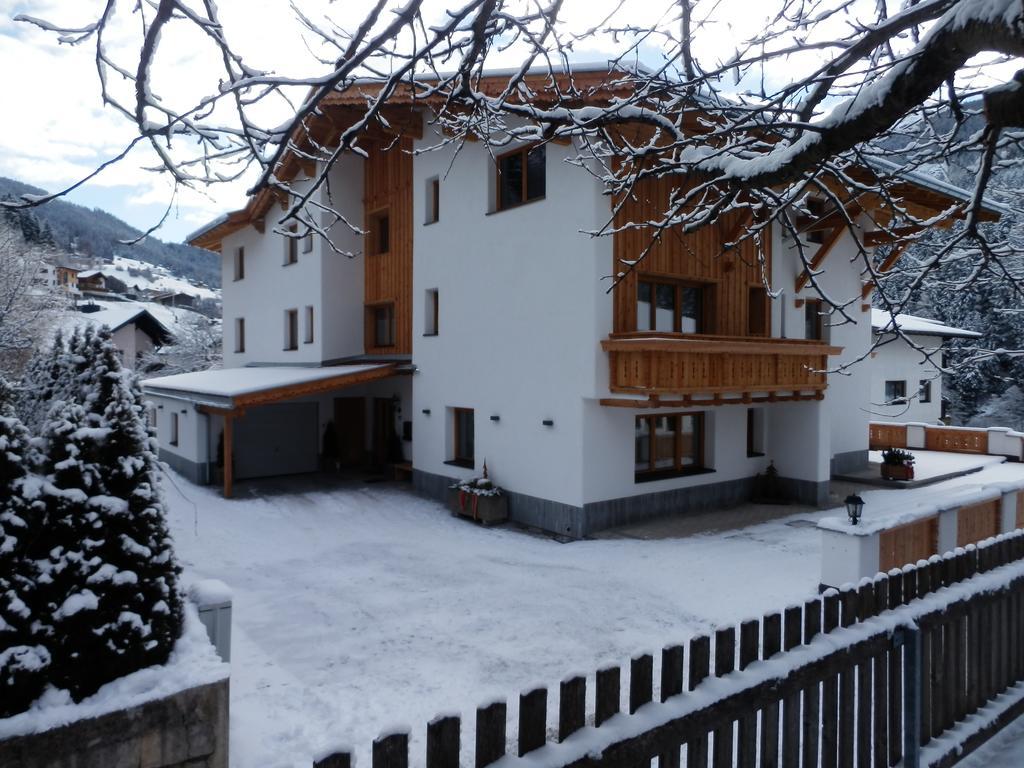 Haus Alpenflora Apartment Flirsch Luaran gambar