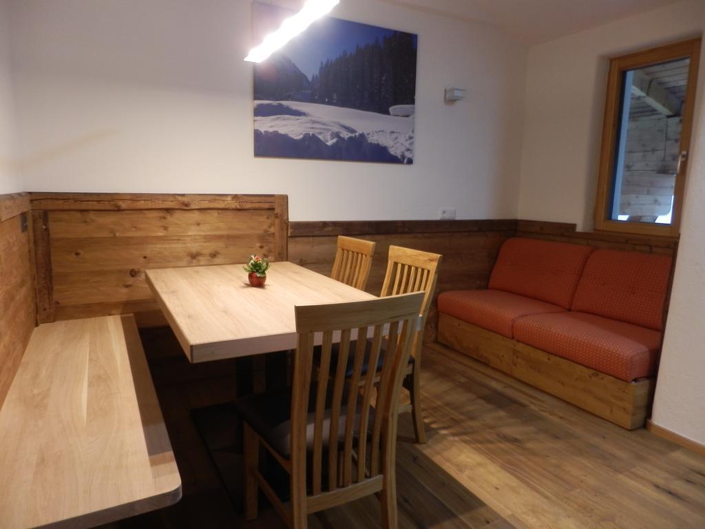 Haus Alpenflora Apartment Flirsch Luaran gambar