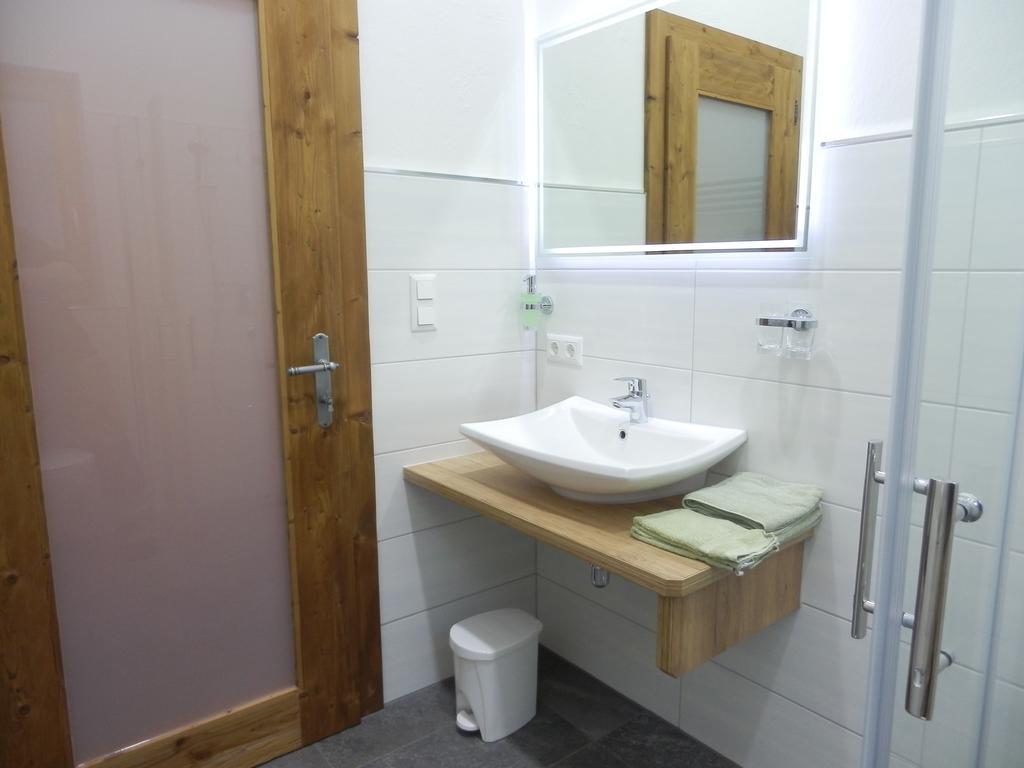 Haus Alpenflora Apartment Flirsch Luaran gambar