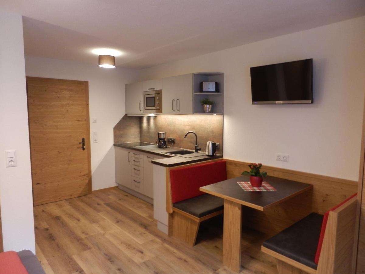 Haus Alpenflora Apartment Flirsch Luaran gambar